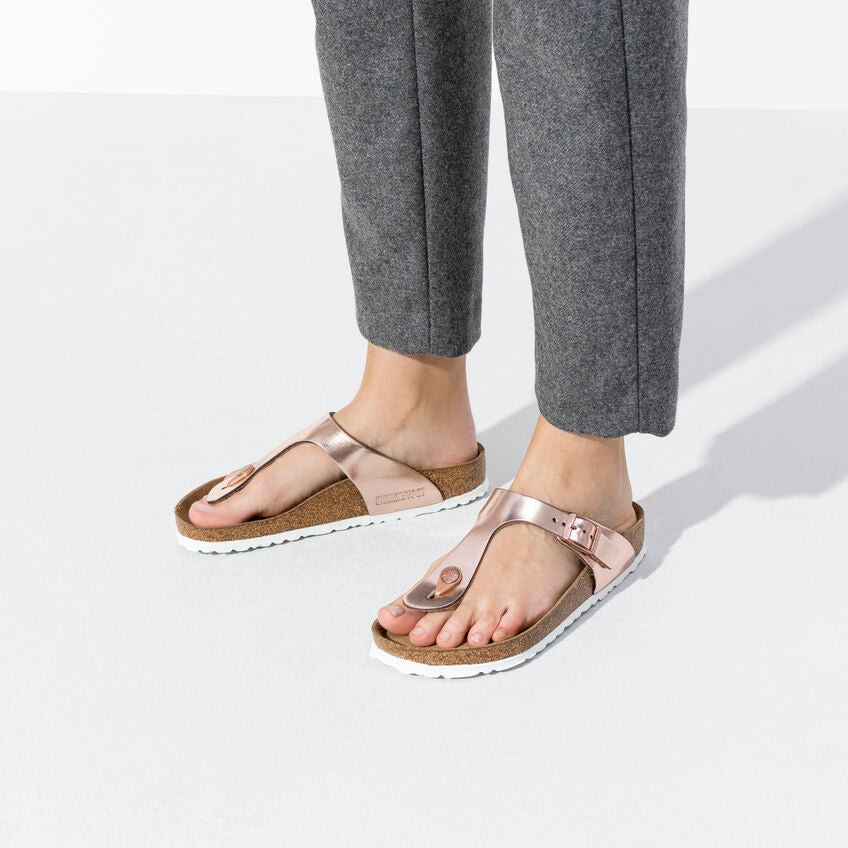 BIRKENSTOCK GIZEH SOFT FOOTBED METALLIC COPPER LEATHER