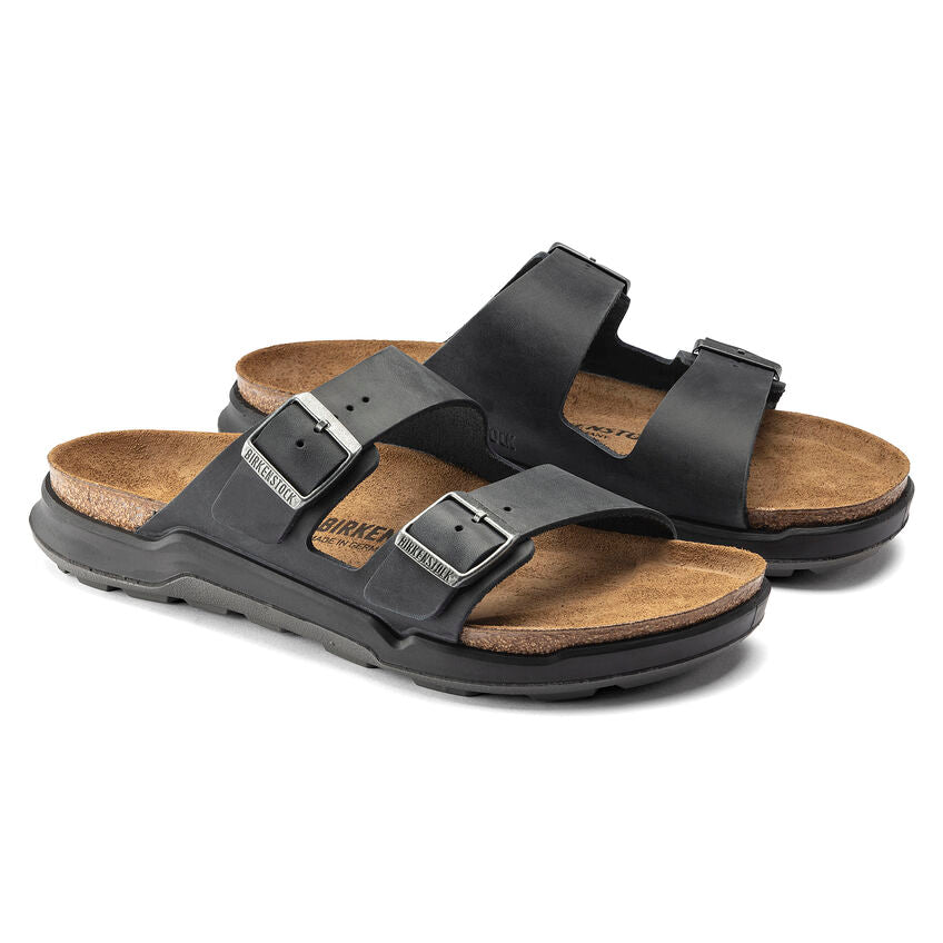 BIRKENSTOCK ARIZONA RUGGED BLACK OIL LEATHER REGULAR