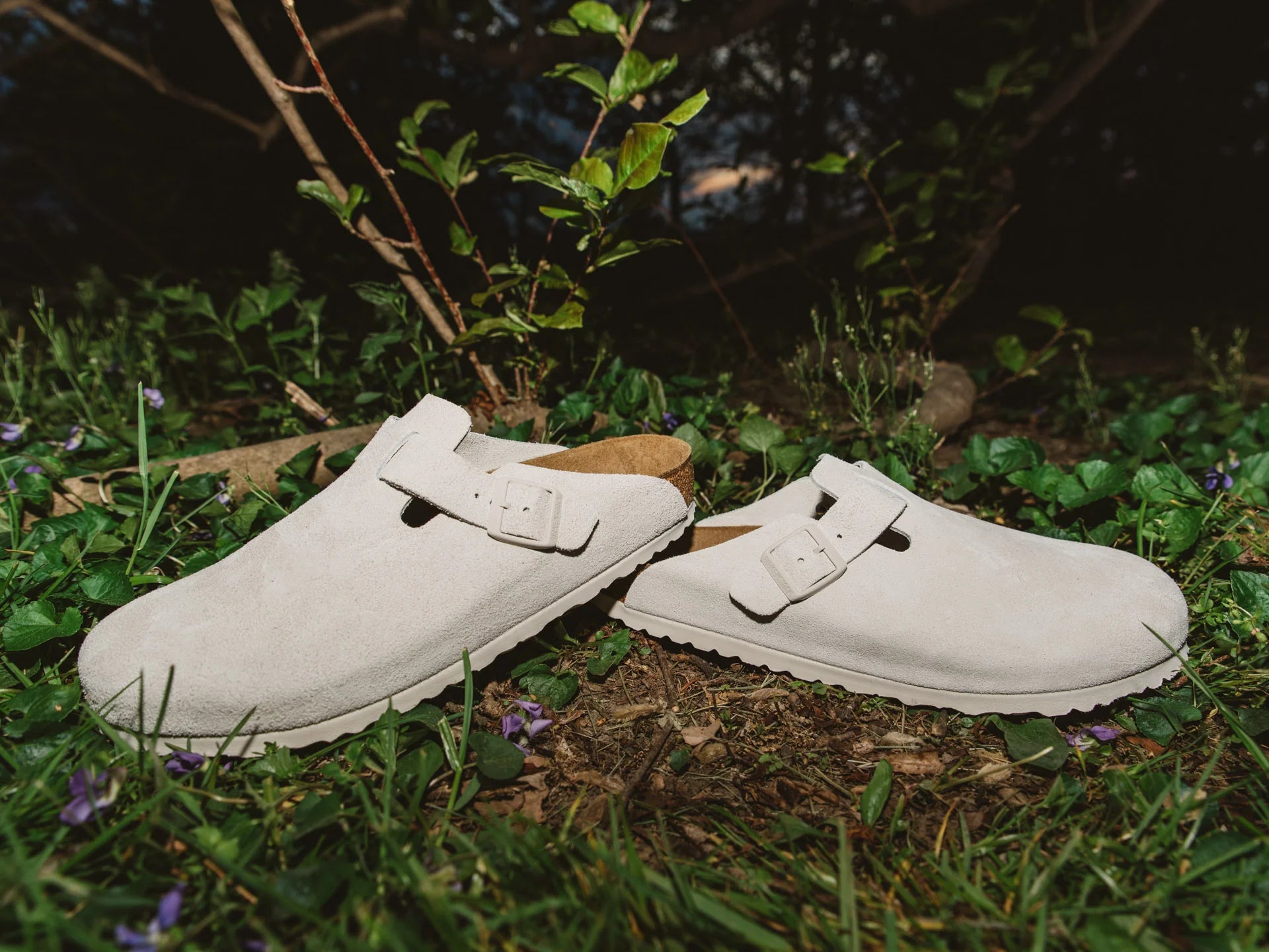 BIRKENSTOCK BOSTON ANTIQUE WHITE SUEDE REGULAR